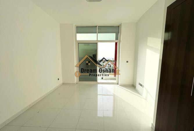 102000063 - Property Image 3