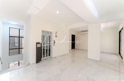 Villa - 5 Bedrooms - 7+ Bathrooms for rent in Nad Al Sheba Villas - Nad Al Sheba 3 - Nad Al Sheba - Dubai Villa - 5 Bedrooms - 7+ Bathrooms for rent in Nad Al Sheba Villas - Nad Al Sheba 3 - Nad Al Sheba - Dubai