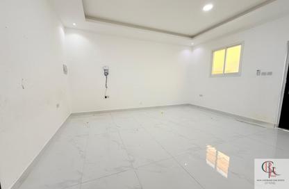 Apartment - 1 Bedroom - 2 Bathrooms for rent in Mohamed Bin Zayed Centre - Mohamed Bin Zayed City - Abu Dhabi