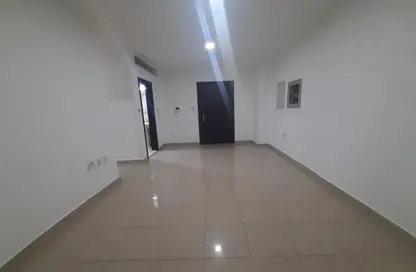 Apartment - 1 Bedroom - 2 Bathrooms for rent in Electra Street - Abu Dhabi
