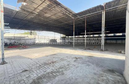Warehouse - Studio - 2 Bathrooms for rent in Al Sajaa Industrial - Al Sajaa - Sharjah