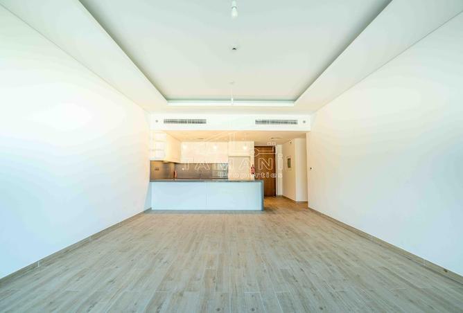 Modern 2BR Apartment | Vacant soon | Park view photo 2