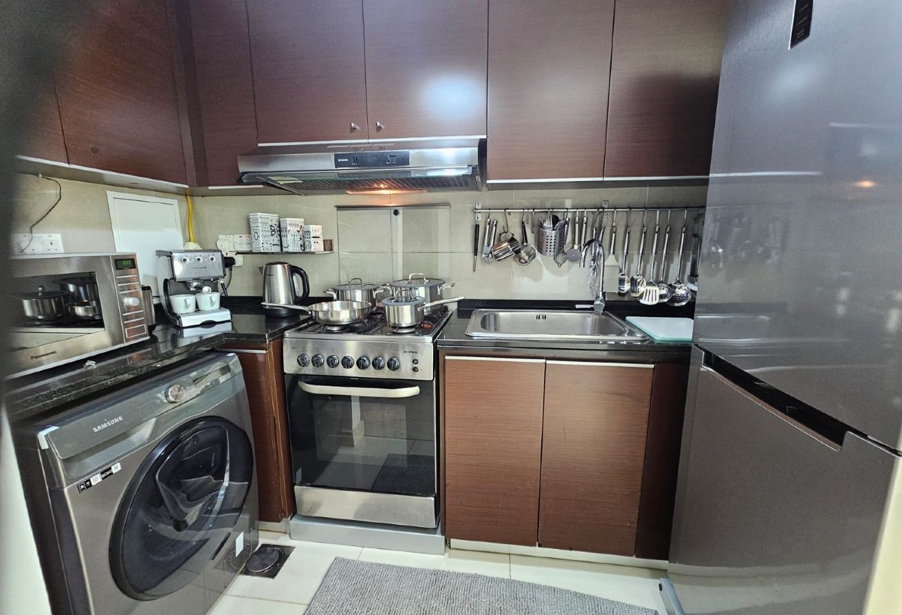Charming Studio | High Floor | Stunning Views