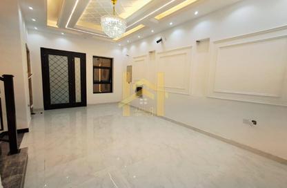 Townhouse - 5 Bedrooms - 7 Bathrooms for sale in Al Yasmeen 1 - Al Yasmeen - Ajman