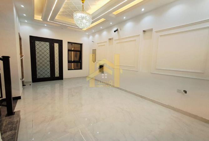111863312 - Property Image 3