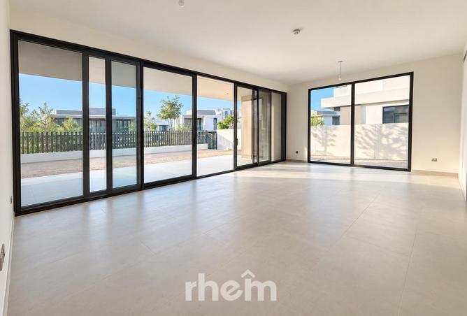 141438277 - Property Image 2