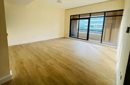 Apartment - 3 Bedrooms - 2 Bathrooms for rent in The Views 1 - The Views - Dubai