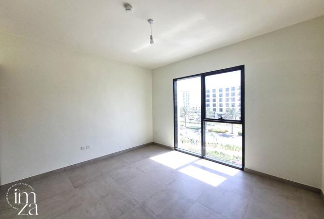 73121665 - Property Image 3