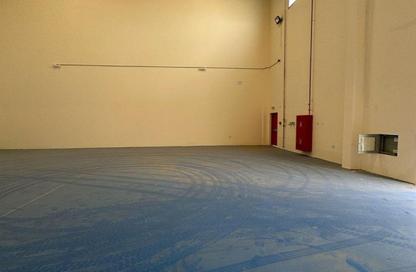 Warehouse - Studio - 1 Bathroom for rent in Umm Al Thuoob - Umm Al Quwain
