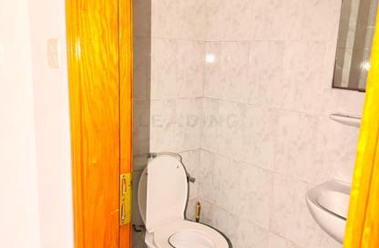 Office Space - Studio - 1 Bathroom for rent in Al Etihad Building - Port Saeed - Deira - Dubai