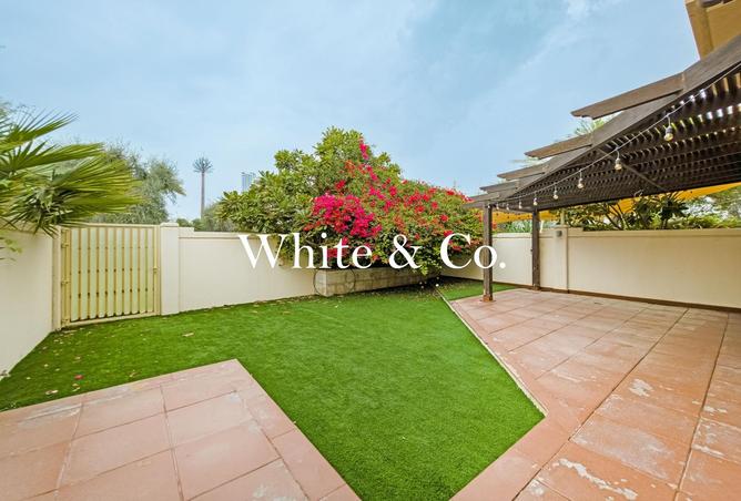 82808119 - Property Main Image