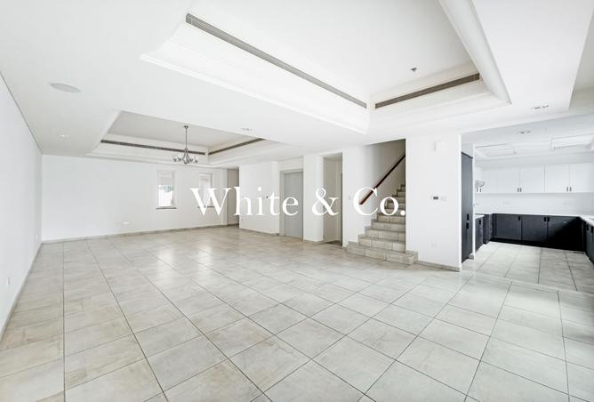 82808119 - Property Image 2