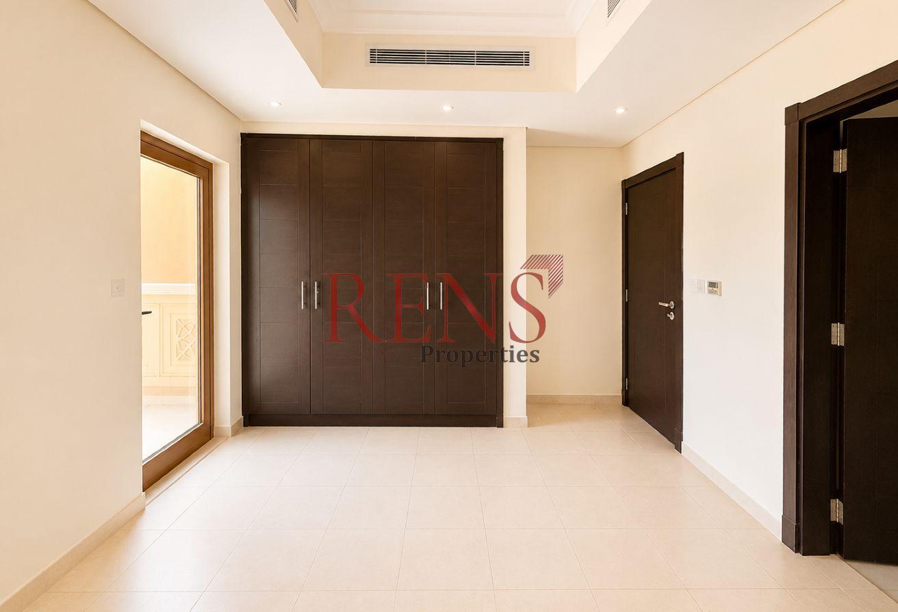Massive 5BR Villa | FamilyLiving | Ready to MoveIn photo 9