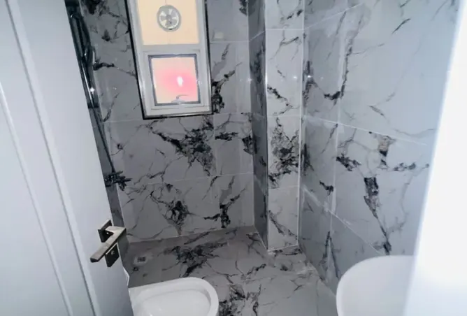 160988895 - Property Image 3
