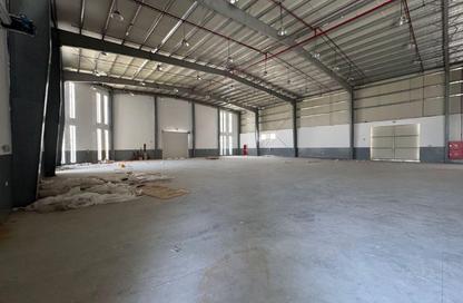 Warehouse - Studio - 1 Bathroom for rent in Umm Al Thuoob - Umm Al Quwain