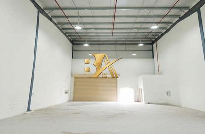Warehouse - Studio - 1 Bathroom for rent in Dubai Investment Park 1 (DIP 1) - Dubai Investment Park (DIP) - Dubai