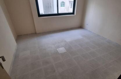 Apartment - 3 Bedrooms - 4 Bathrooms for rent in Qasimia 10 building - Al Mahatta - Al Qasimia - Sharjah