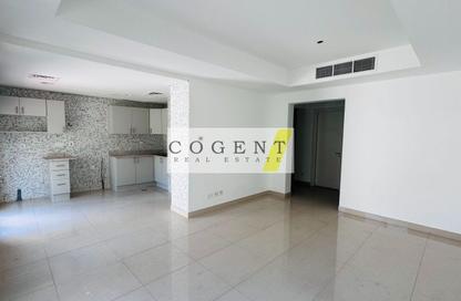 Villa - 2 Bedrooms - 3 Bathrooms for rent in Springs 8 - The Springs - Dubai