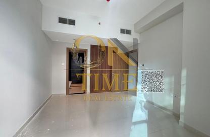 Apartment - 2 Bedrooms - 2 Bathrooms for rent in SRS Tower - Al Rashidiya 1 - Al Rashidiya - Ajman