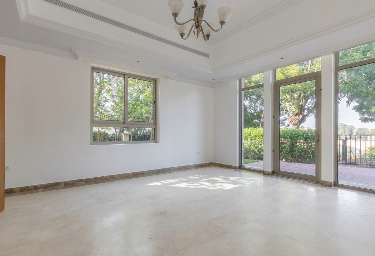 4 bedroom villa in Cluster 35, Jumeirah Islands: 5