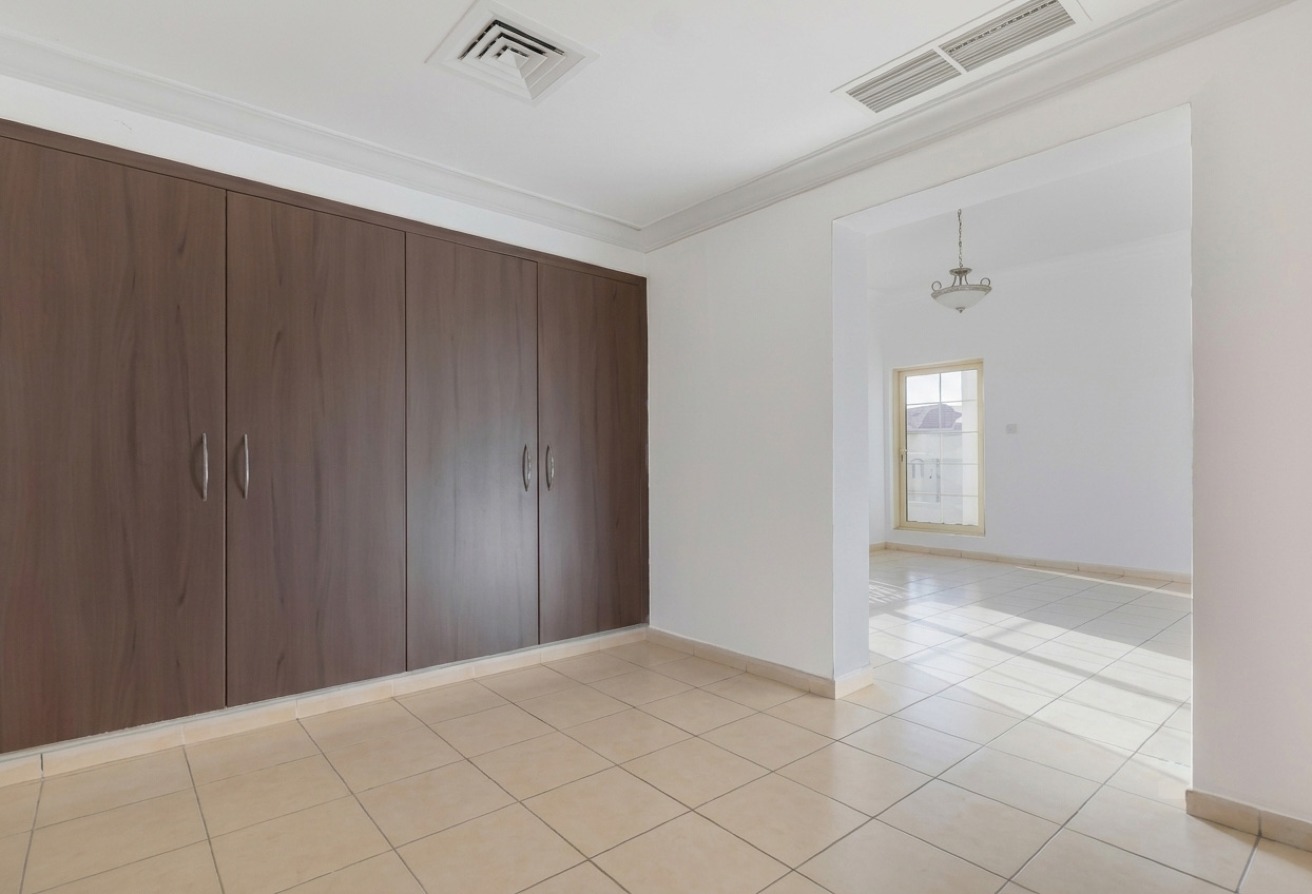 4 bedroom villa in Cluster 35, Jumeirah Islands: 19