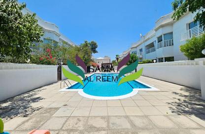 Villa - 4 Bedrooms - 3 Bathrooms for rent in Jumeirah 2 Villas - Jumeirah 2 - Jumeirah - Dubai Villa - 4 Bedrooms - 3 Bathrooms for rent in Jumeirah 2 Villas - Jumeirah 2 - Jumeirah - Dubai