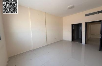 Apartment - 2 Bedrooms - 3 Bathrooms for rent in Al Jurf Industrial 3 - Al Jurf Industrial - Ajman