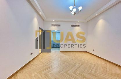 Apartment - 1 Bedroom - 2 Bathrooms for rent in Al Hudaiba Mall - Al Hudaiba - Bur Dubai - Dubai