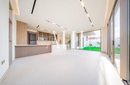 Villa - 6 - 7+ for sale in Nad Al Sheba Gardens 1 - Nad Al Sheba Gardens - Nad Al Sheba 1 - Nad Al Sheba - Dubai