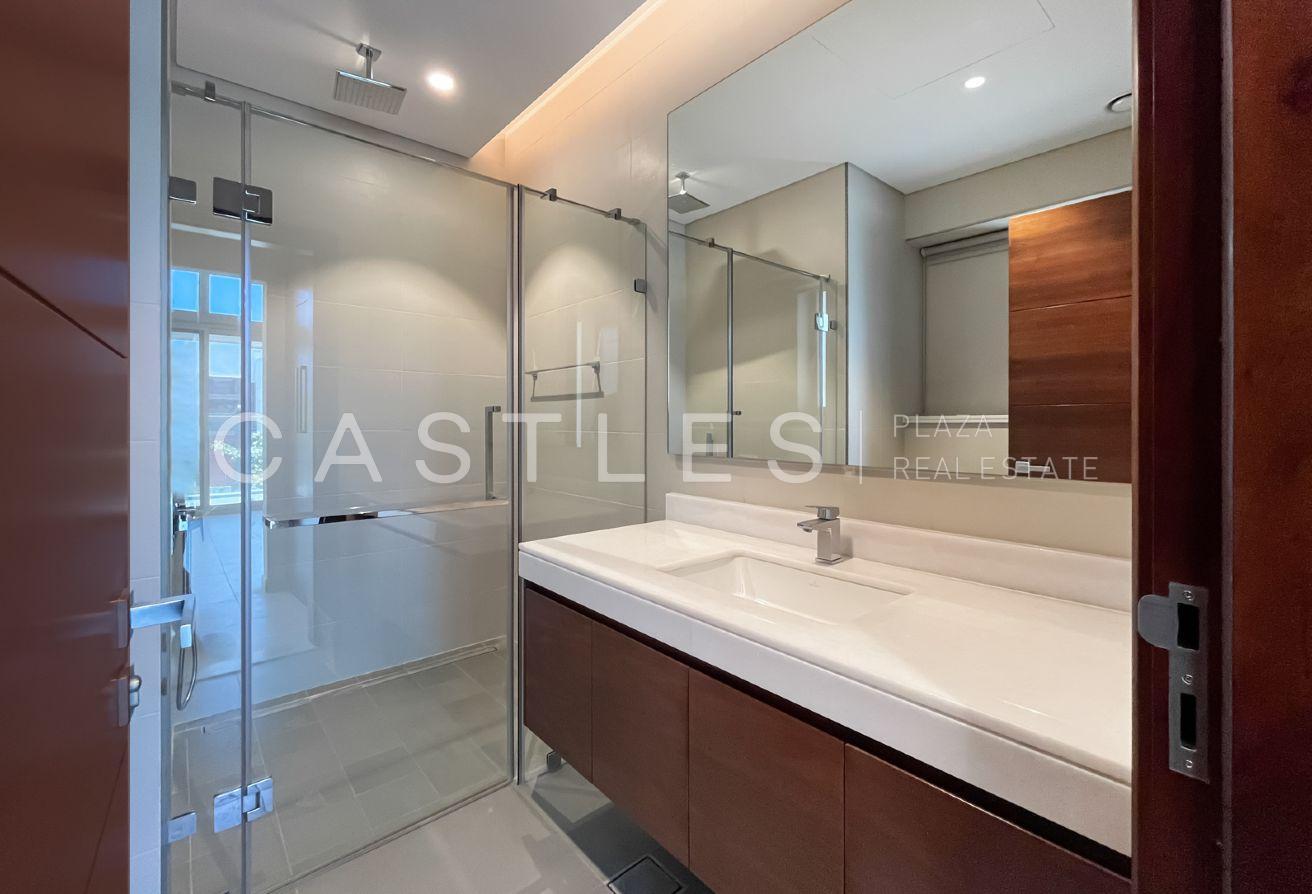 Ready To Move In | Contemporary Villa photo 26
