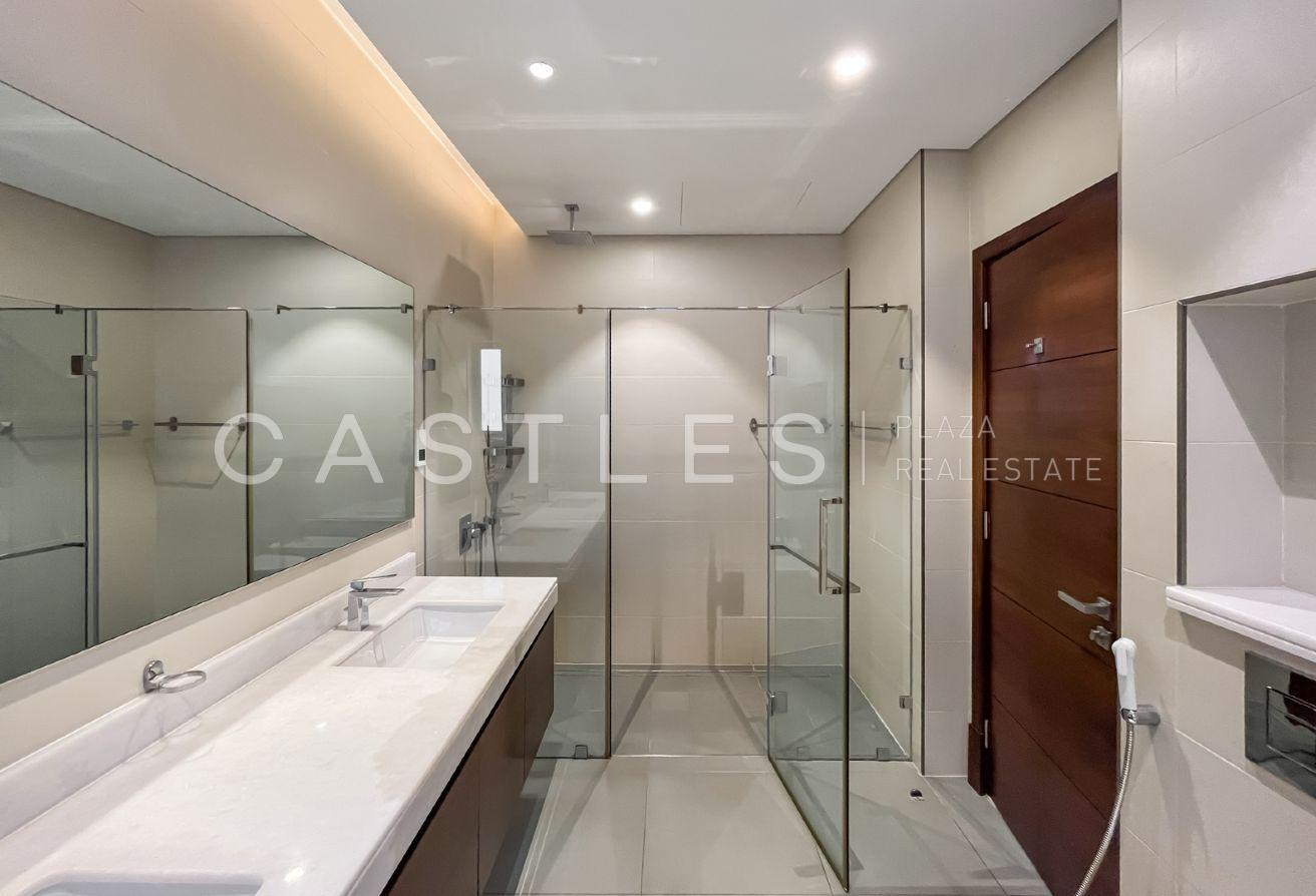 Ready To Move In | Contemporary Villa photo 22