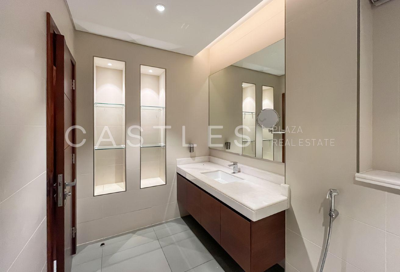 Ready To Move In | Contemporary Villa photo 19