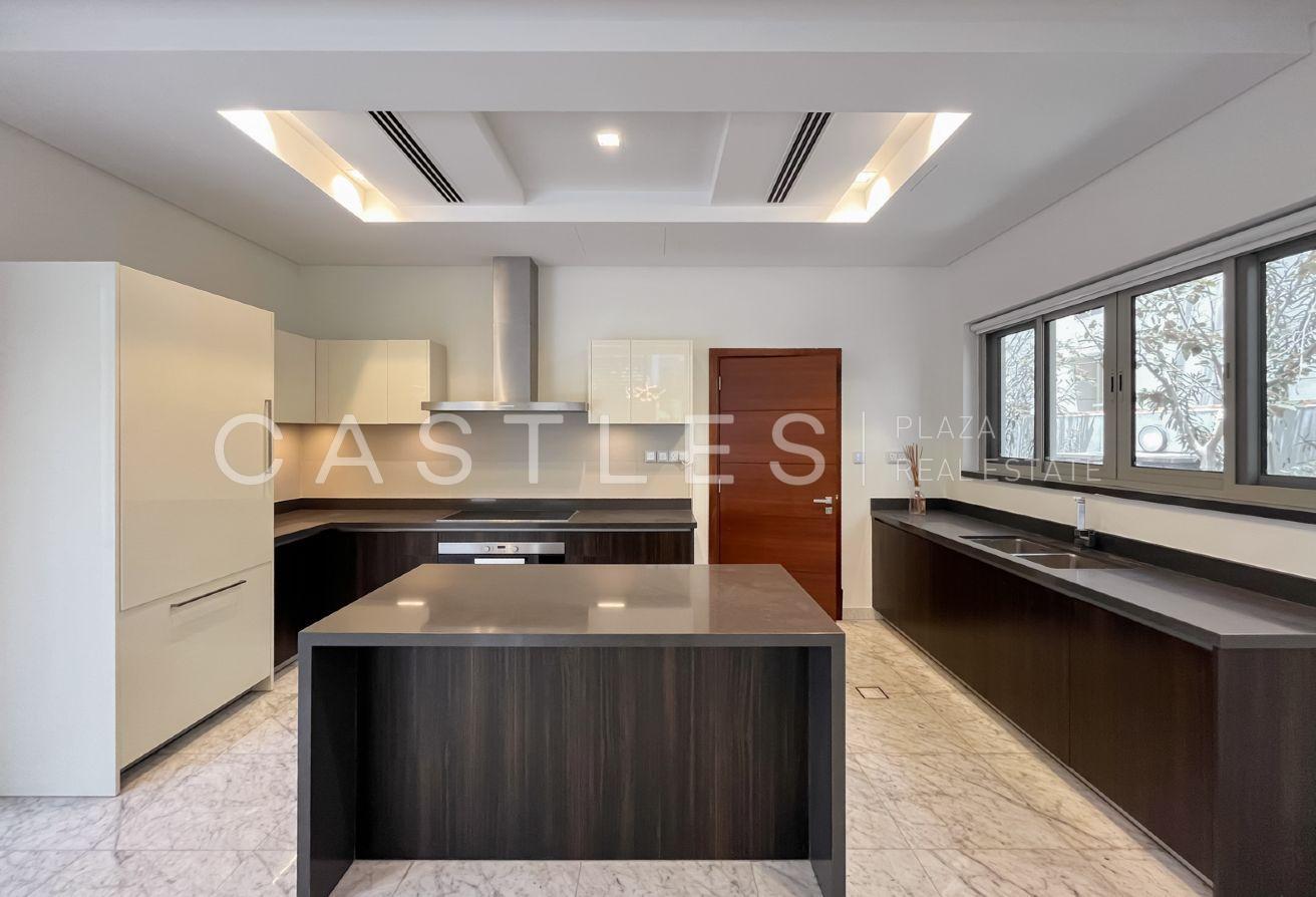Ready To Move In | Contemporary Villa photo 6