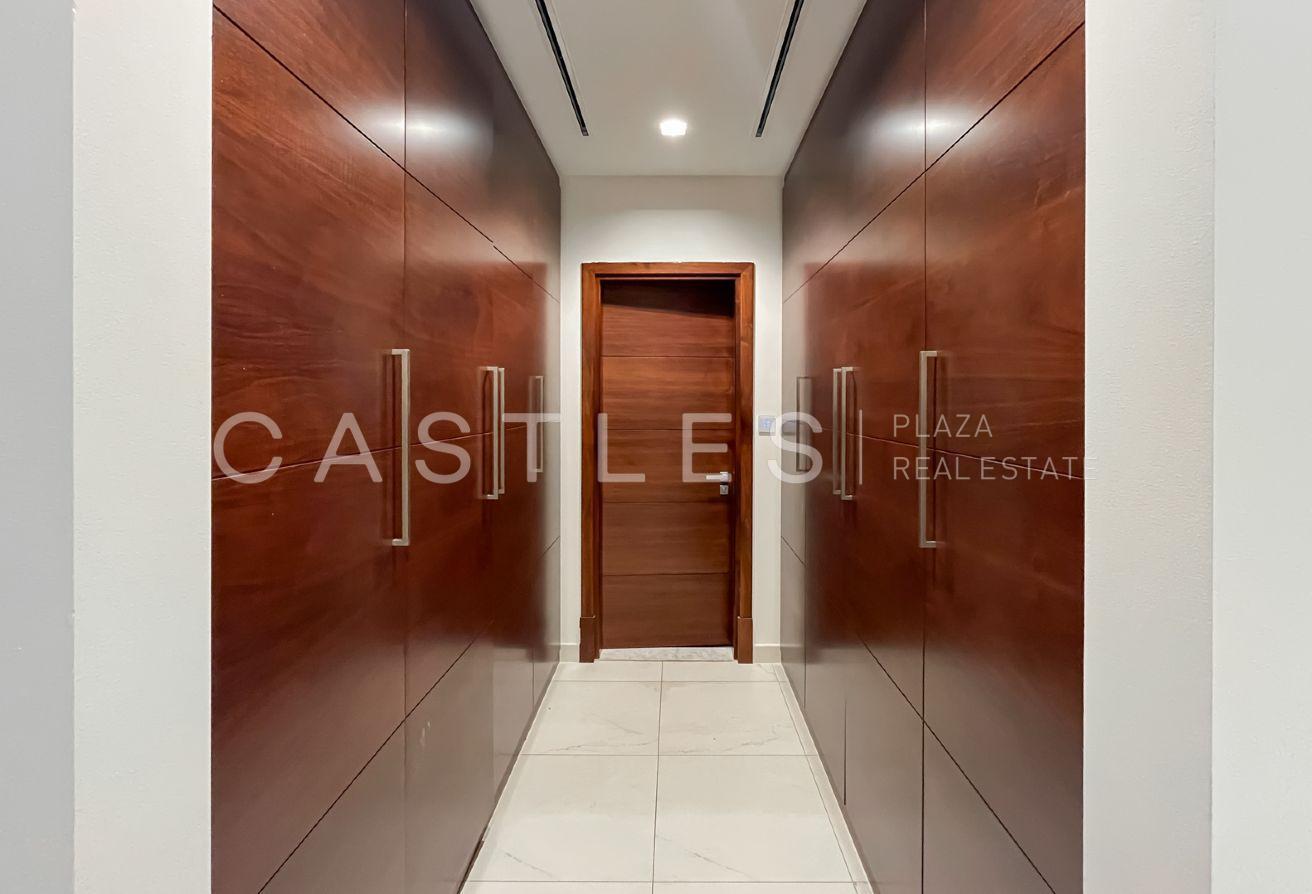 Ready To Move In | Contemporary Villa photo 17
