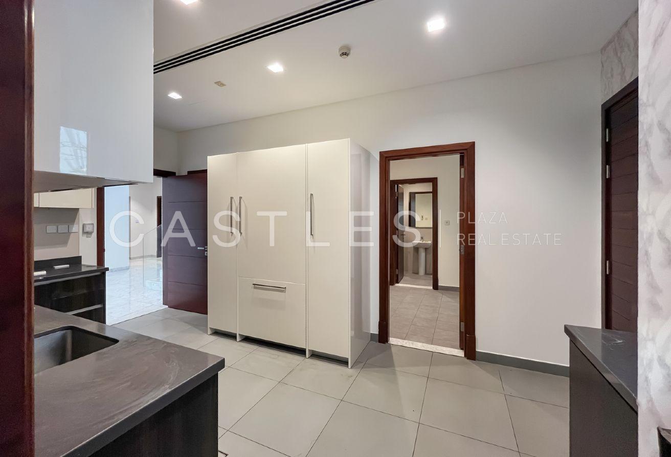 Ready To Move In | Contemporary Villa photo 10