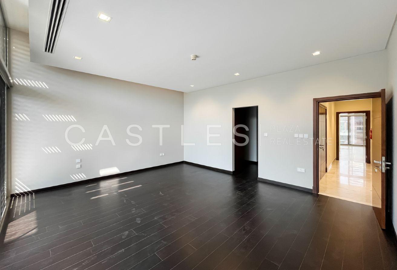 Ready To Move In | Contemporary Villa photo 23