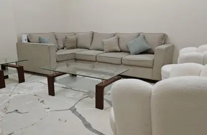 شقة - 3 غرف نوم - 3 حمامات للايجار في فلل الروضة 2 - 2  الروضة - الروضة - عجمان