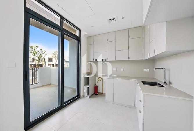 76987001 - Property Image 3