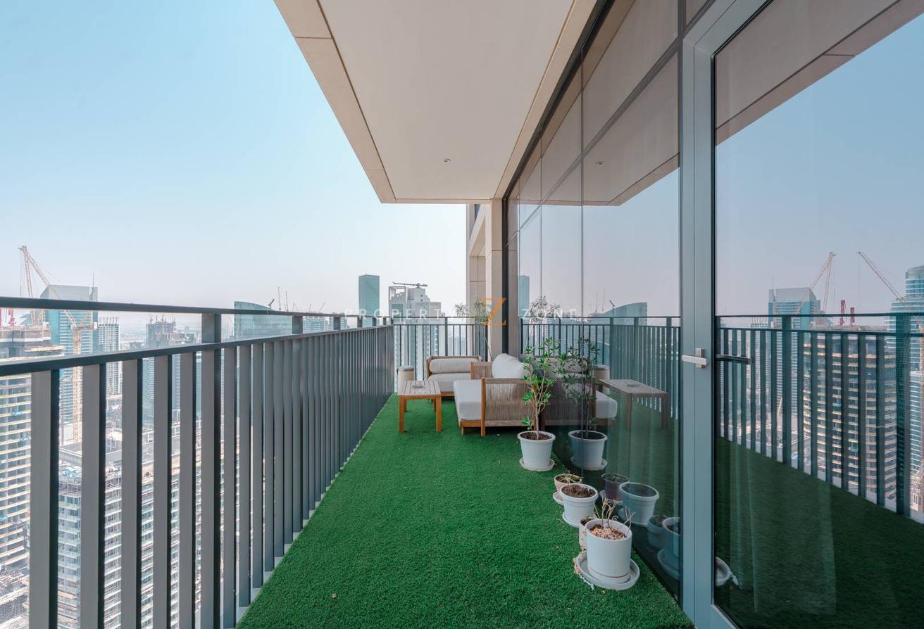 Luxury Upgraded | Fully Furnished | Contemporary photo 27