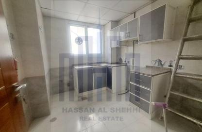 Apartment - 2 Bedrooms - 2 Bathrooms for rent in Muwailih Building - Muwaileh - Sharjah