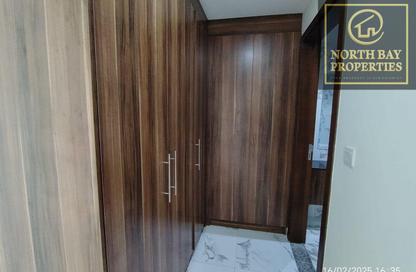 Apartment - 1 - 2 for rent in West - Marina Residences Phase 3 - Al Hamra Village - Ras Al Khaimah