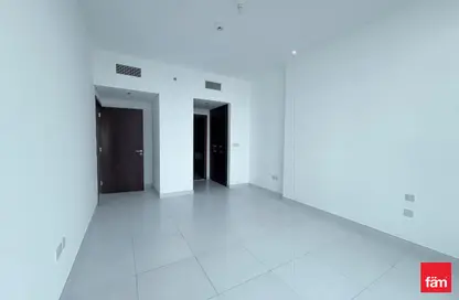 شقة - غرفة نوم - 2 حمامات للايجار في مبنى ربدان - موتور سيتي - دبي شقة - غرفة نوم - 2 حمامات للايجار في مبنى ربدان - موتور سيتي - دبي