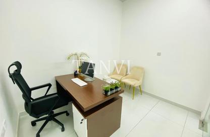 Office Space - Studio - 1 Bathroom for rent in Red Avenue - Al Garhoud - Dubai