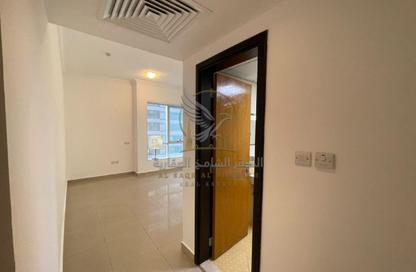 Apartment - 2 - 3 for rent in Al Seer Tower - Al Khan - Sharjah