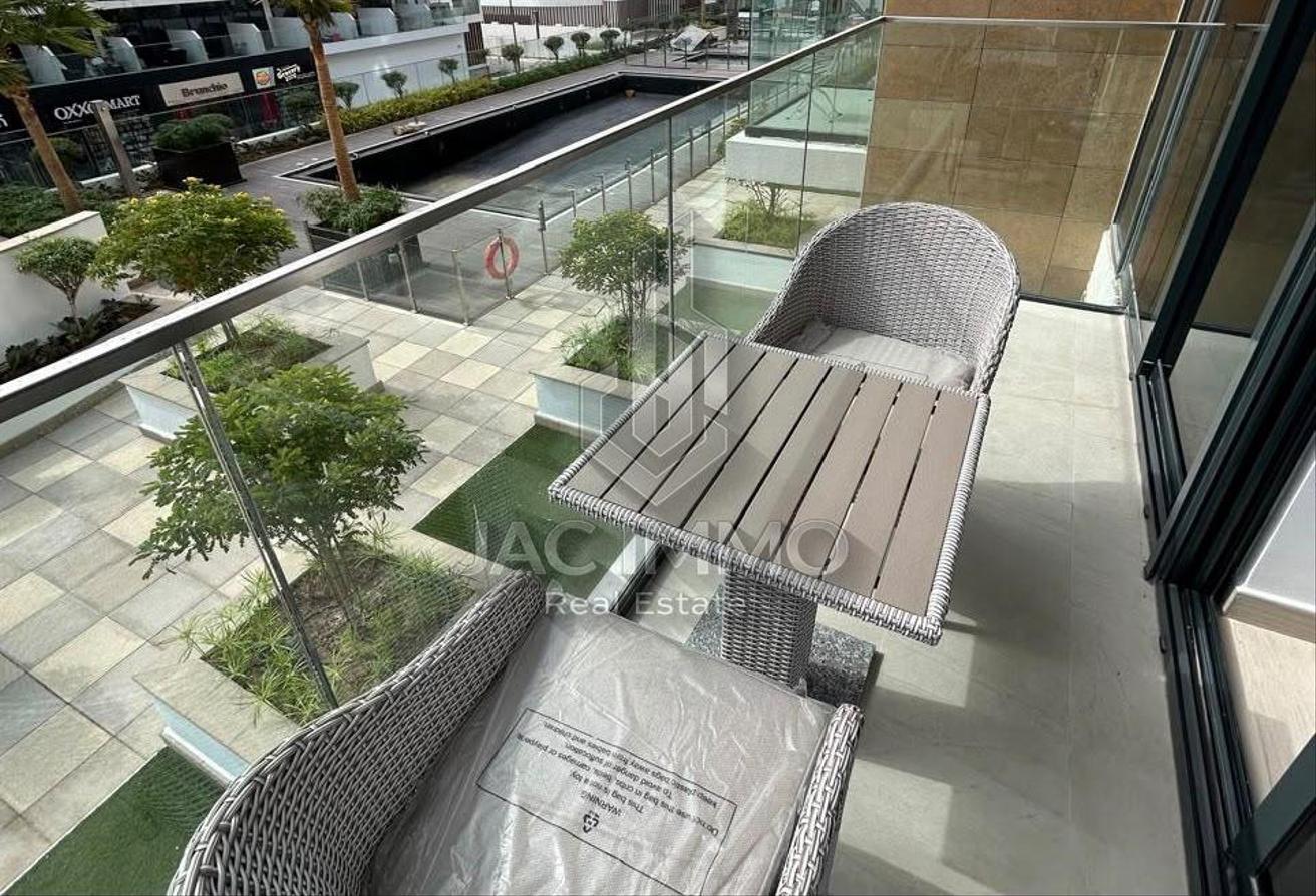 Contemporary| Bright Interiors| Scenic Views photo 10