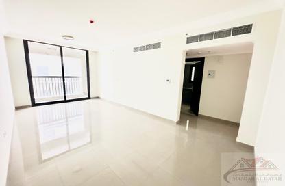Apartment - 1 - 2 for rent in Muwailih Building - Muwaileh - Sharjah