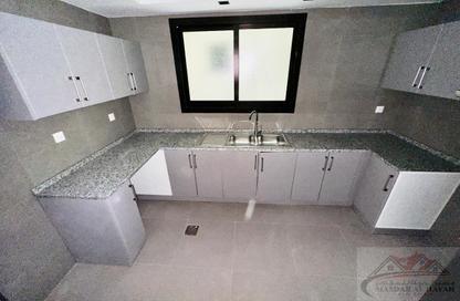 Apartment - 1 - 2 for rent in Muwailih Building - Muwaileh - Sharjah