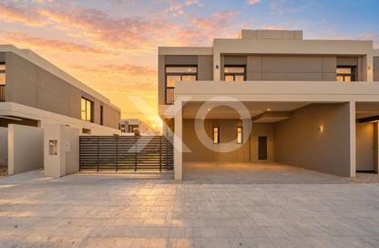Villa - 5 - 6 for sale in South Bay 2 - South Bay - Residential District - Dubai South (Dubai World Central) - Dubai Villa - 5 - 6 for sale in South Bay 2 - South Bay - Residential District - Dubai South (Dubai World Central) - Dubai