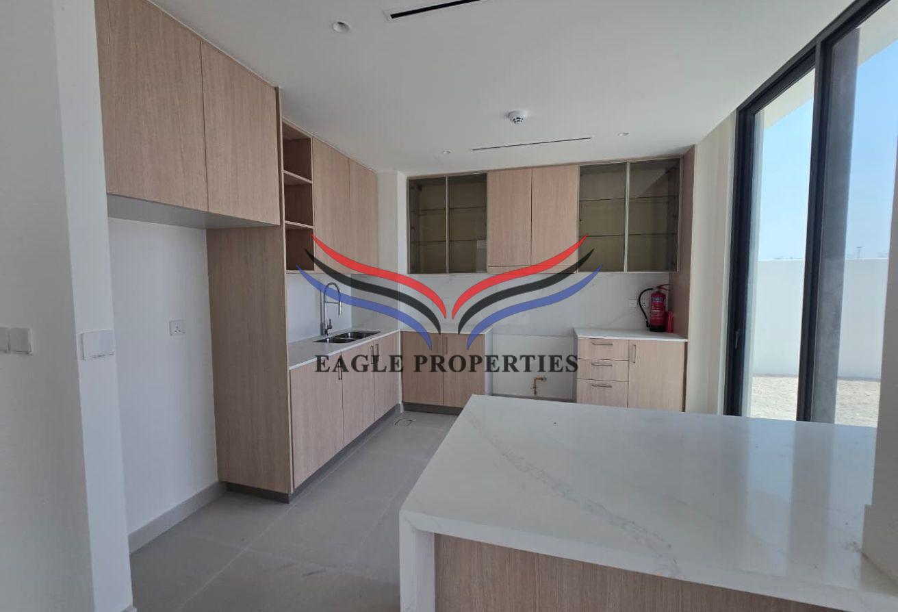 Brand New | 4 Bedroom | Emaar Fairways photo 6