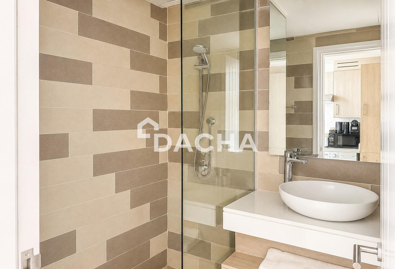 Fully Furnished | High Floor | Vacant photo 7